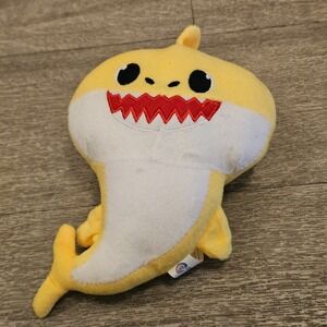 Baby Shark Yellow Plush Toy 7in Coast to Coast Entertainment Stuffed Animal
